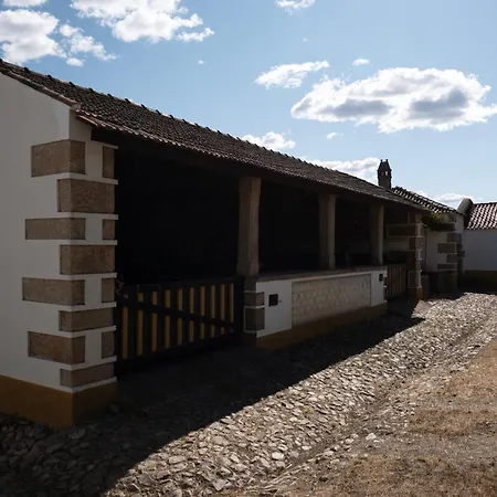 Casa Naves De Sto Antonio Alcafozes