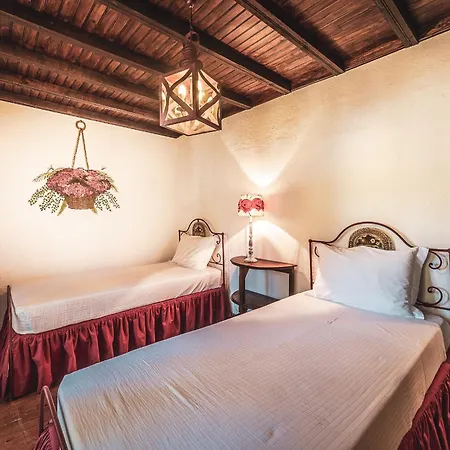 Casa Naves De Sto Antonio * Alcafozes