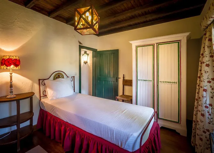 Casa Naves De Sto António *