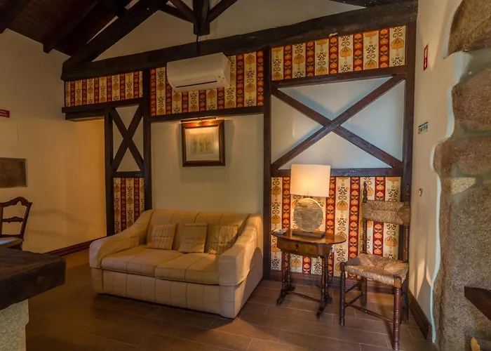 Casa Naves De Sto António