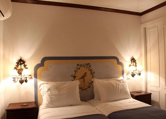 Casa Naves De Sto António * Alcafozes