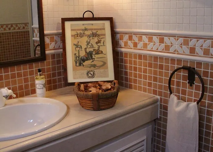 Casa Naves De Sto António Hotel *