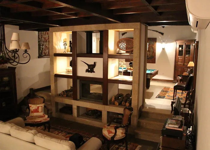 Casa Naves De Sto António * Alcafozes