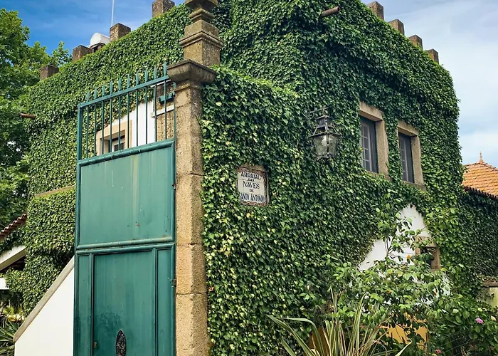 Casa Naves De Sto António * Alcafozes